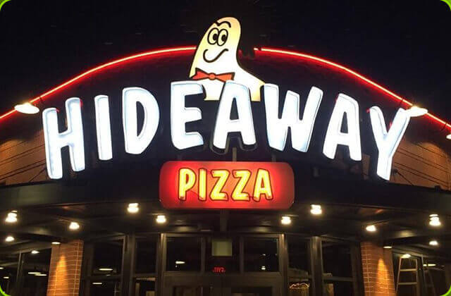 Hideaway Pizza Sign Package